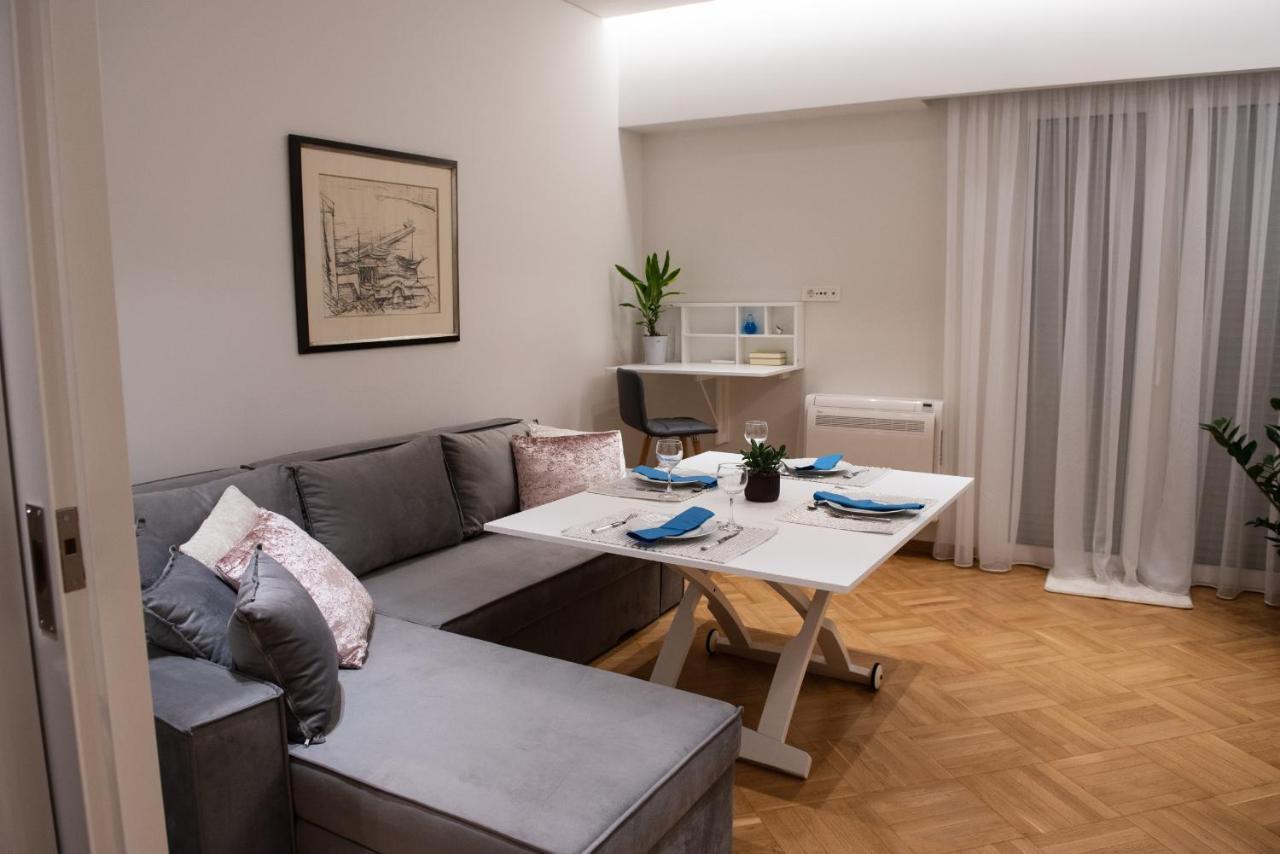 Katia Modern In Apartment Athens