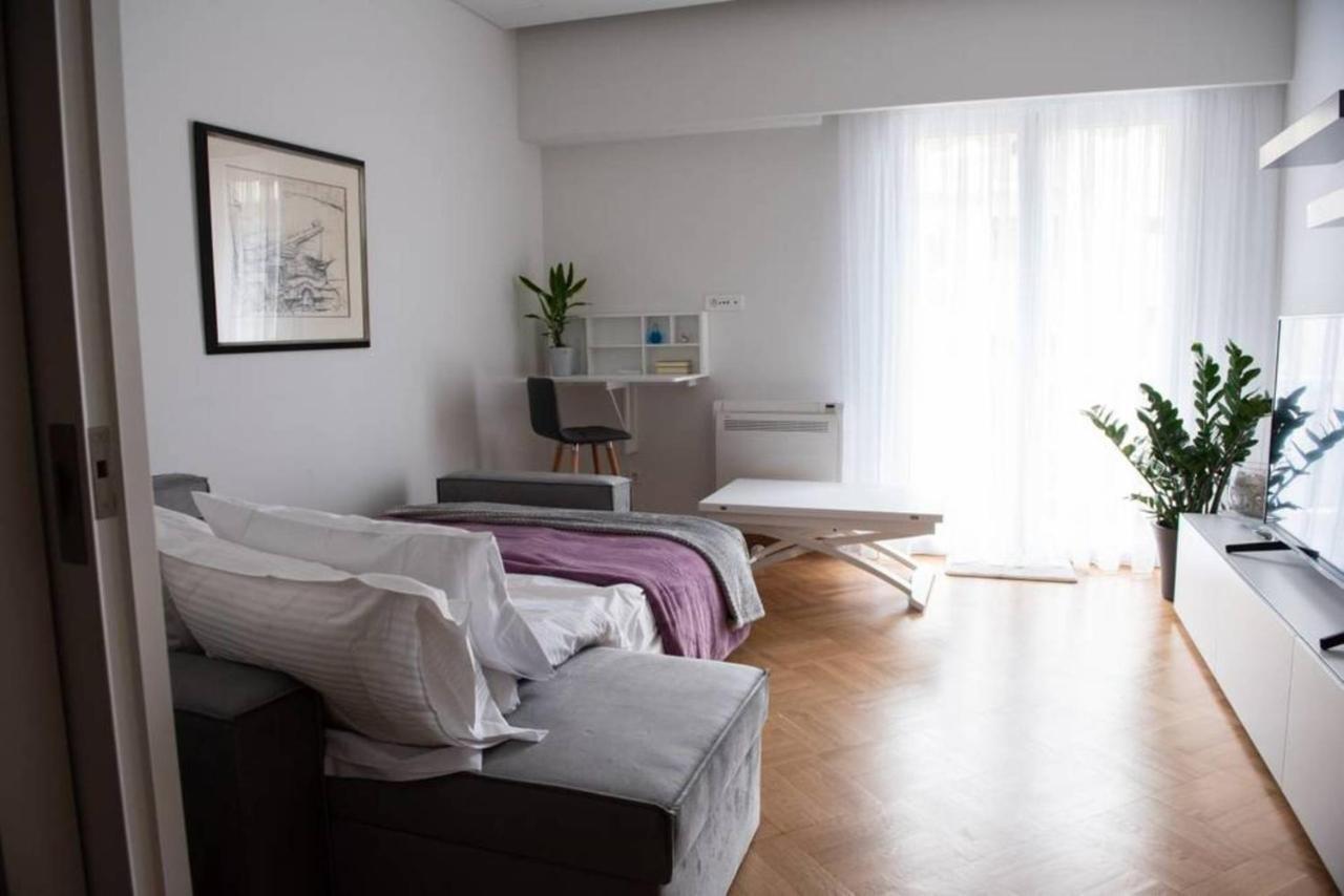 Katia Modern In Apartment