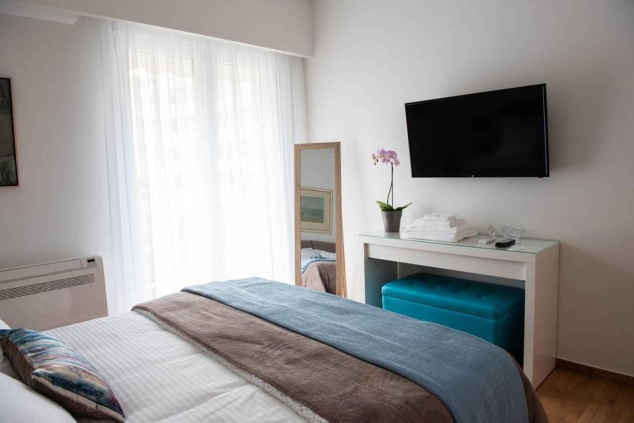 Katia Modern In Apartment *
